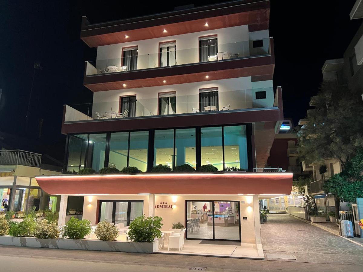 Hotel Admiral Белариа-Игеа Марина Екстериор снимка